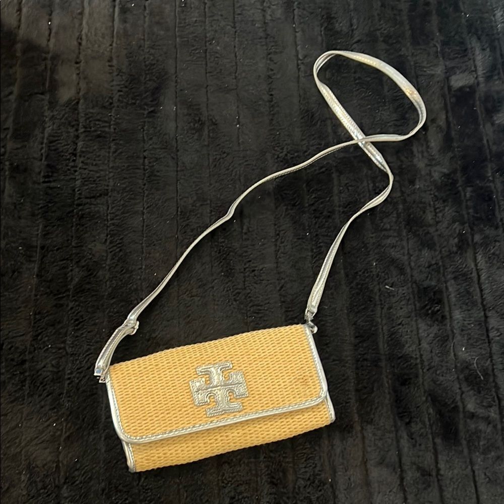 VINTAGE Tory Burch Wooven and Silver Metallic Crossbody with Adjustable Strap